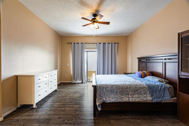 9005 Corona Avenue NE, Albuquerque, NM 87111