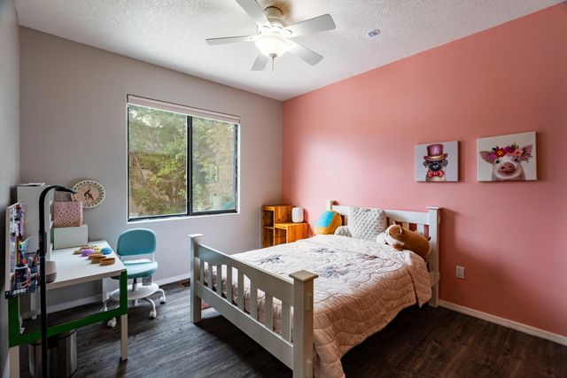 9005 Corona Avenue NE, Albuquerque, NM 87111