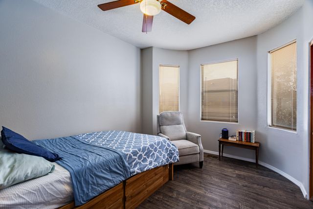 9005 Corona Avenue NE, Albuquerque, NM 87111