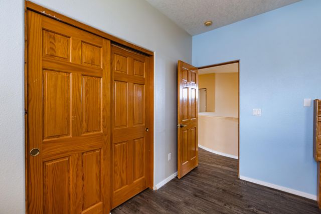 9005 Corona Avenue NE, Albuquerque, NM 87111