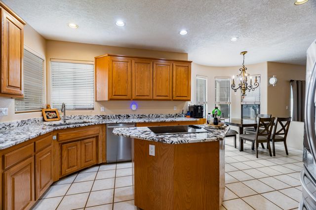 9005 Corona Avenue NE, Albuquerque, NM 87111