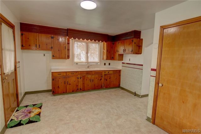 79 Martin Road, Lackawanna, NY 14218