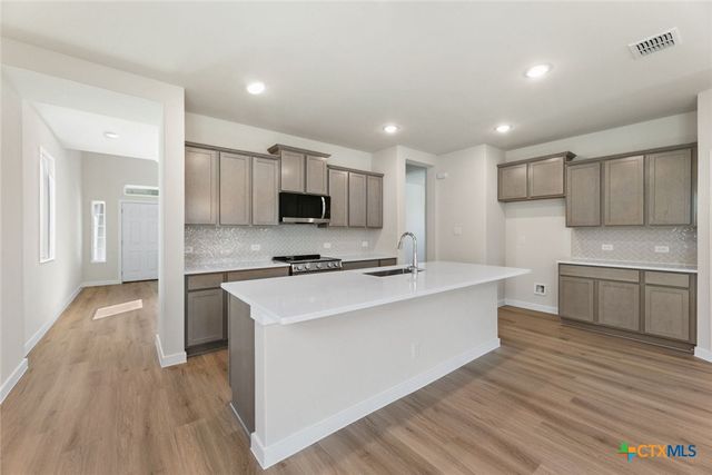 745 Whitman Street, New Braunfels, TX 78130