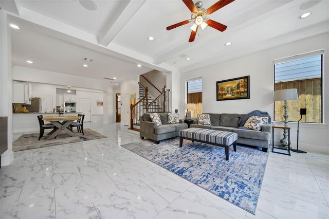 5806 Petty Street, Houston, TX 77007