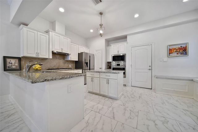 5806 Petty Street, Houston, TX 77007