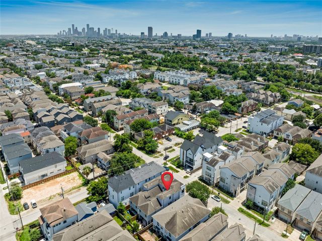 5806 Petty Street, Houston, TX 77007