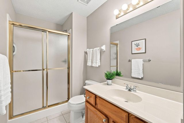 10276 Lancaster Lane, Woodbury, MN 55129