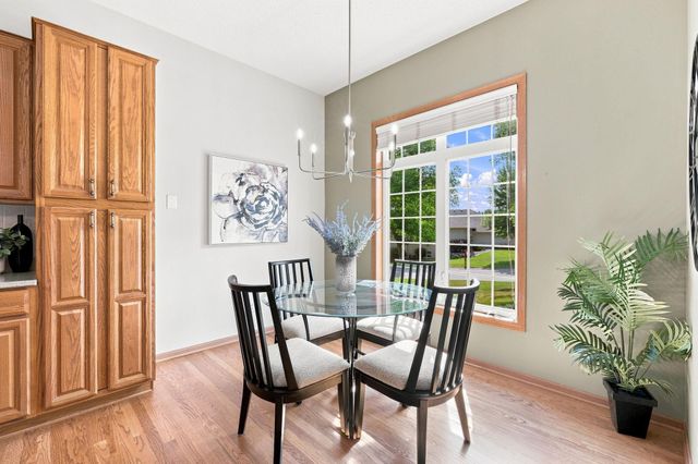 10276 Lancaster Lane, Woodbury, MN 55129