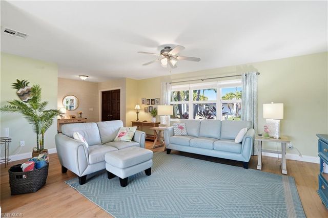 1130 SE 36th ST, Cape Coral, FL 33904