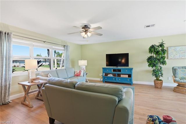 1130 SE 36th ST, Cape Coral, FL 33904