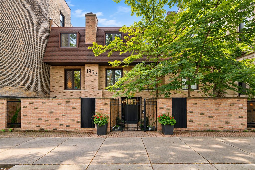 1853 N Cleveland Avenue H, Chicago, IL 60614 — exterior
