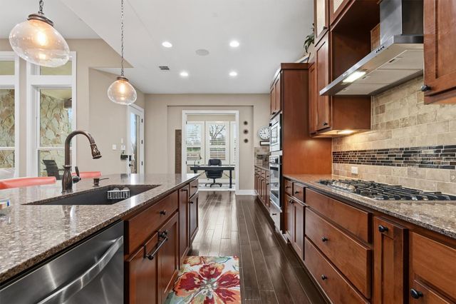 14504 Laurinburg DR, Austin, TX 78717