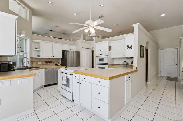 6270 NE 49TH STREET, Silver Springs, FL 34488