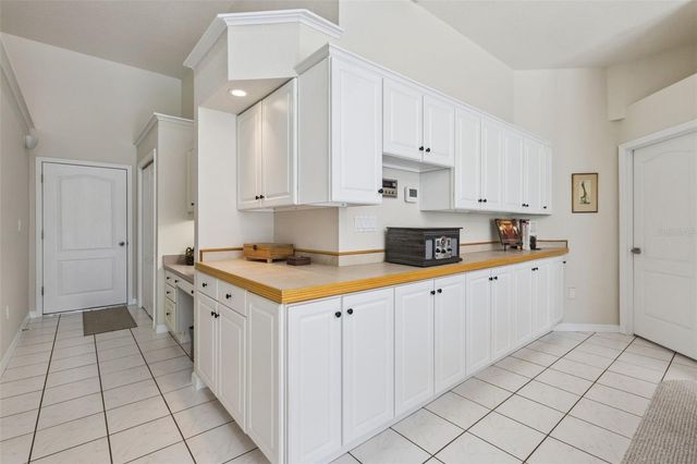 6270 NE 49TH STREET, Silver Springs, FL 34488