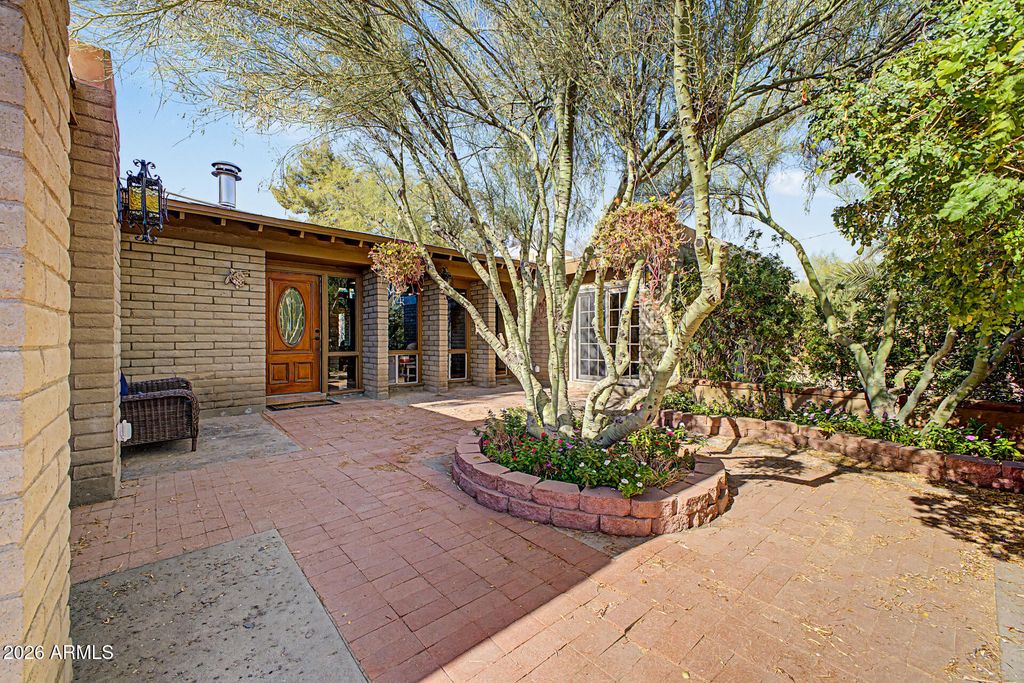 6510 E DIXILETA Drive, Cave Creek, AZ 85331 — photo 2