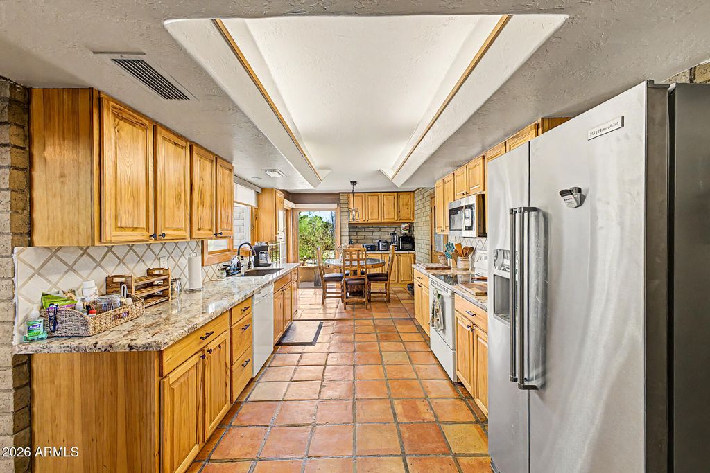 6510 E DIXILETA Drive, Cave Creek, AZ 85331 — photo 5