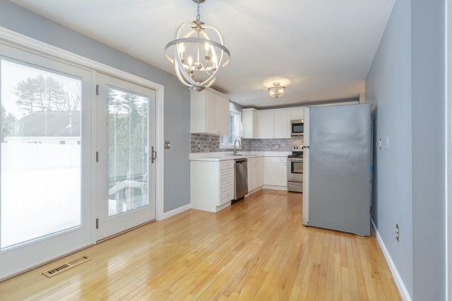 9 Westchester Court, Hudson, NH 03051