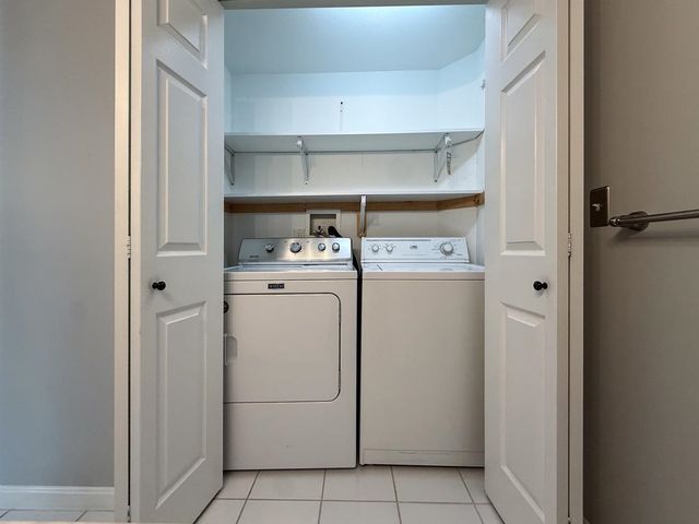 9 Westchester Court, Hudson, NH 03051