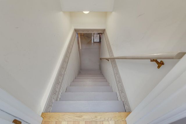 9 Westchester Court, Hudson, NH 03051