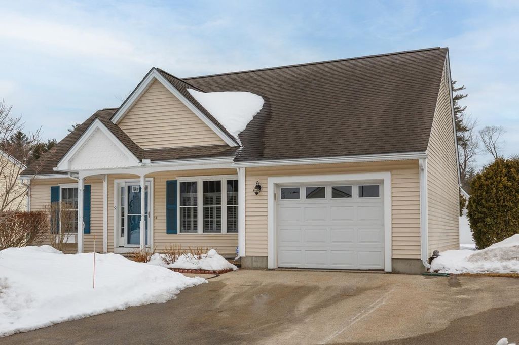 9 Westchester Court, Hudson, NH 03051