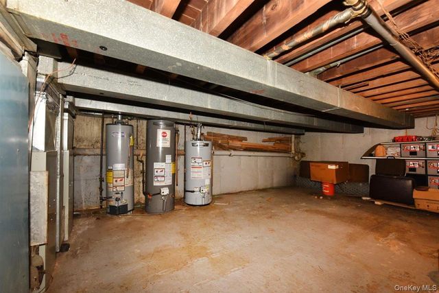 166-30 Gothic Drive, Jamaica Hills, NY 11432