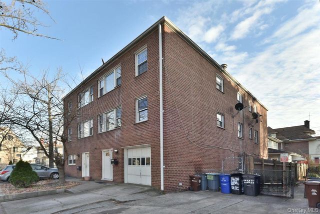 166-30 Gothic Drive, Jamaica Hills, NY 11432