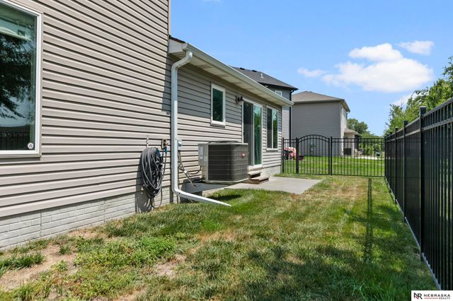 3533 Holly Blue Drive, Lincoln, NE 68504
