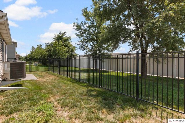 3533 Holly Blue Drive, Lincoln, NE 68504