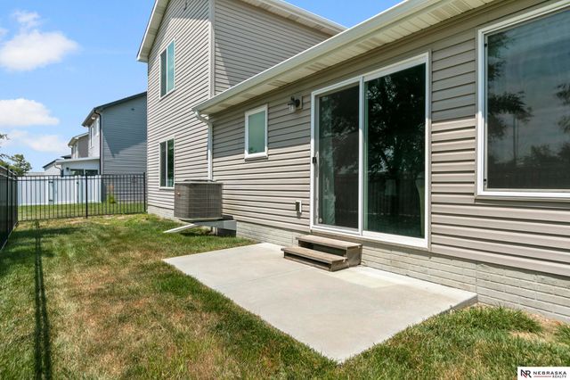 3533 Holly Blue Drive, Lincoln, NE 68504