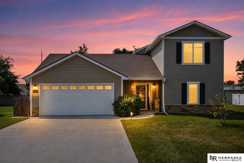 3533 Holly Blue Drive, Lincoln, NE 68504
