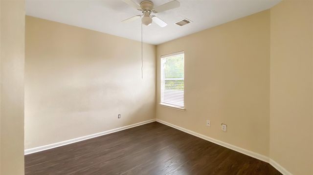 2614 Skyview Knoll Court, Houston, TX 77047