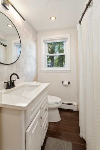 29 Clinton Ave, Saugus, MA 01906