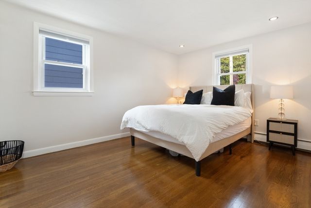 29 Clinton Ave, Saugus, MA 01906