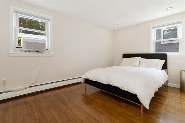 29 Clinton Ave, Saugus, MA 01906