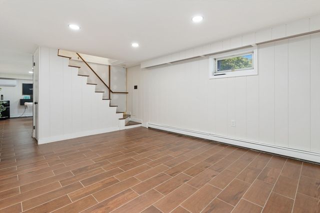 29 Clinton Ave, Saugus, MA 01906