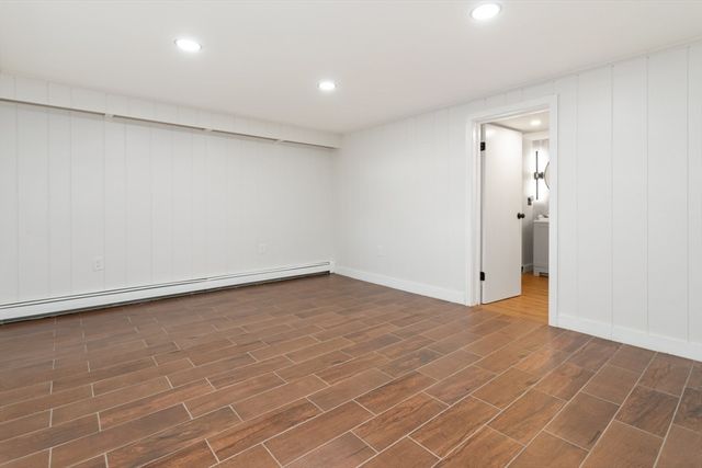 29 Clinton Ave, Saugus, MA 01906