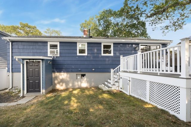 29 Clinton Ave, Saugus, MA 01906