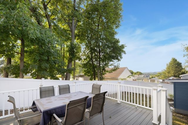 29 Clinton Ave, Saugus, MA 01906