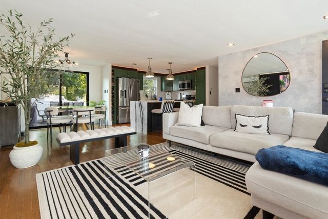 29 Clinton Ave, Saugus, MA 01906