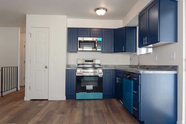 5125 W LOOMIS LN, Salt Lake City, UT 84118