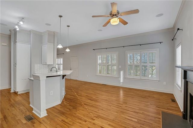 225 Carlyle Park NE Drive, Atlanta, GA 30307