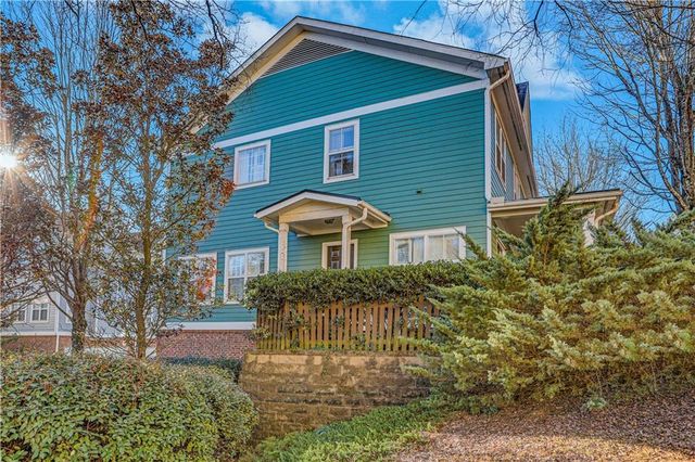 225 Carlyle Park NE Drive, Atlanta, GA 30307