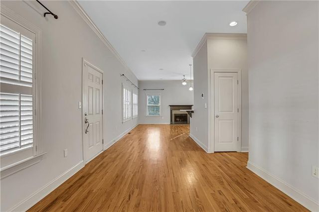 225 Carlyle Park NE Drive, Atlanta, GA 30307