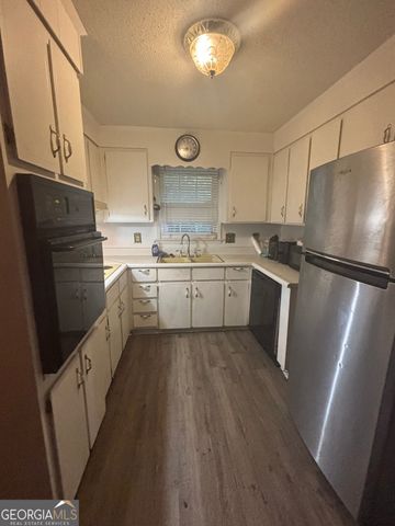 102 Montiego Court, Centerville, GA 31028