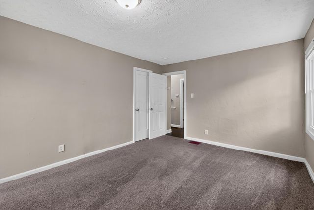 1692 E Kossuth Street, Columbus, OH 43206