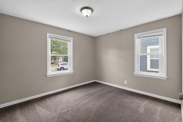 1692 E Kossuth Street, Columbus, OH 43206