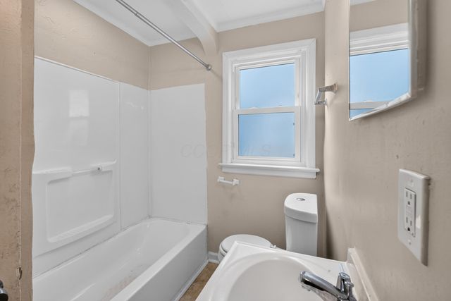 1692 E Kossuth Street, Columbus, OH 43206