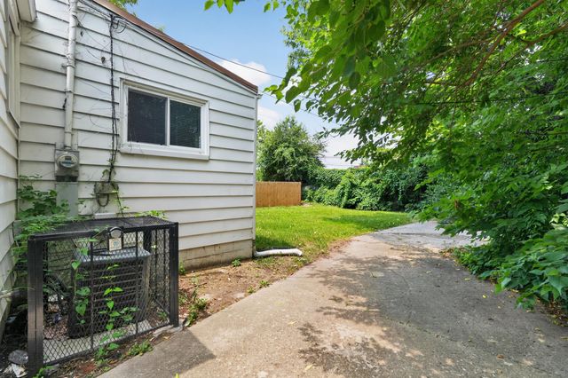 1692 E Kossuth Street, Columbus, OH 43206