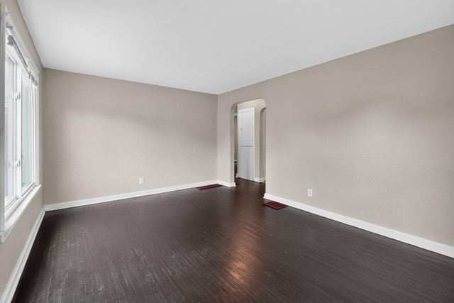1692 E Kossuth Street, Columbus, OH 43206