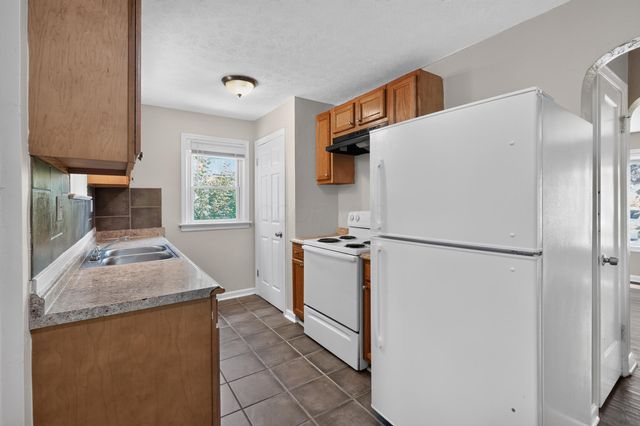 1692 E Kossuth Street, Columbus, OH 43206
